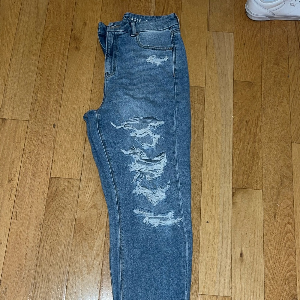 High waisted ripped jeans (Worn once)